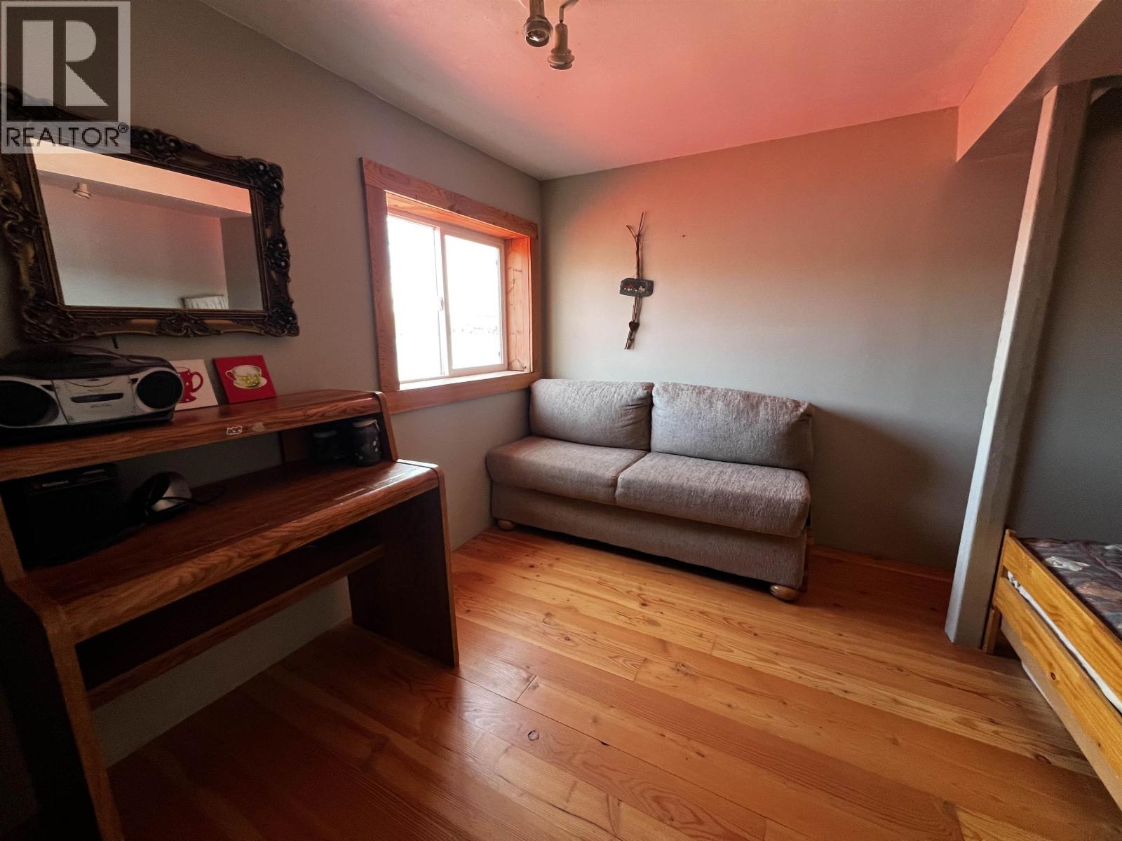 1543 Simon Bay Road, Fraser Lake, British Columbia  V0J 1S0 - Photo 13 - R3118713