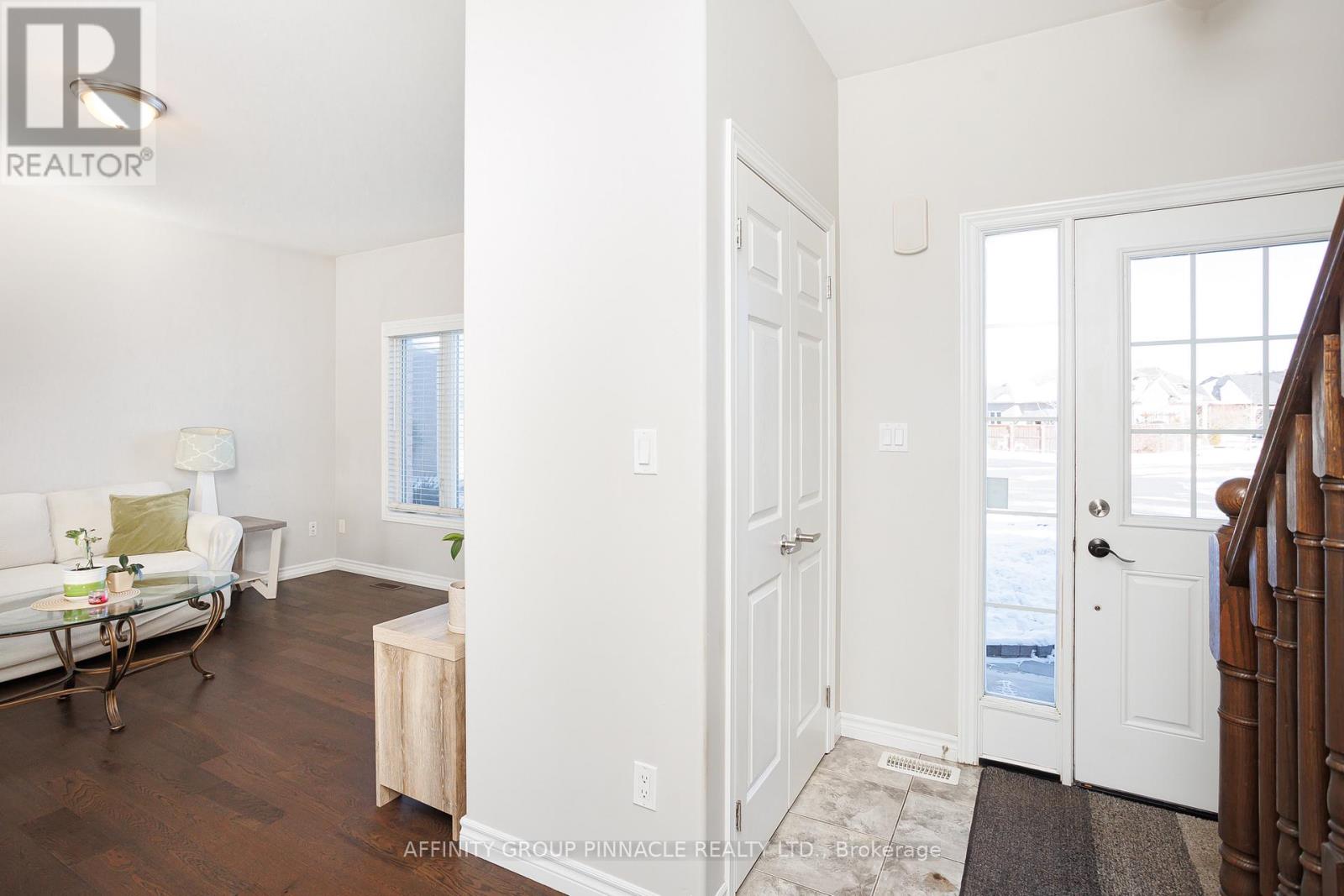 11 Moynes Court, Kawartha Lakes, Ontario  K9V 0L2 - Photo 3 - X13080506