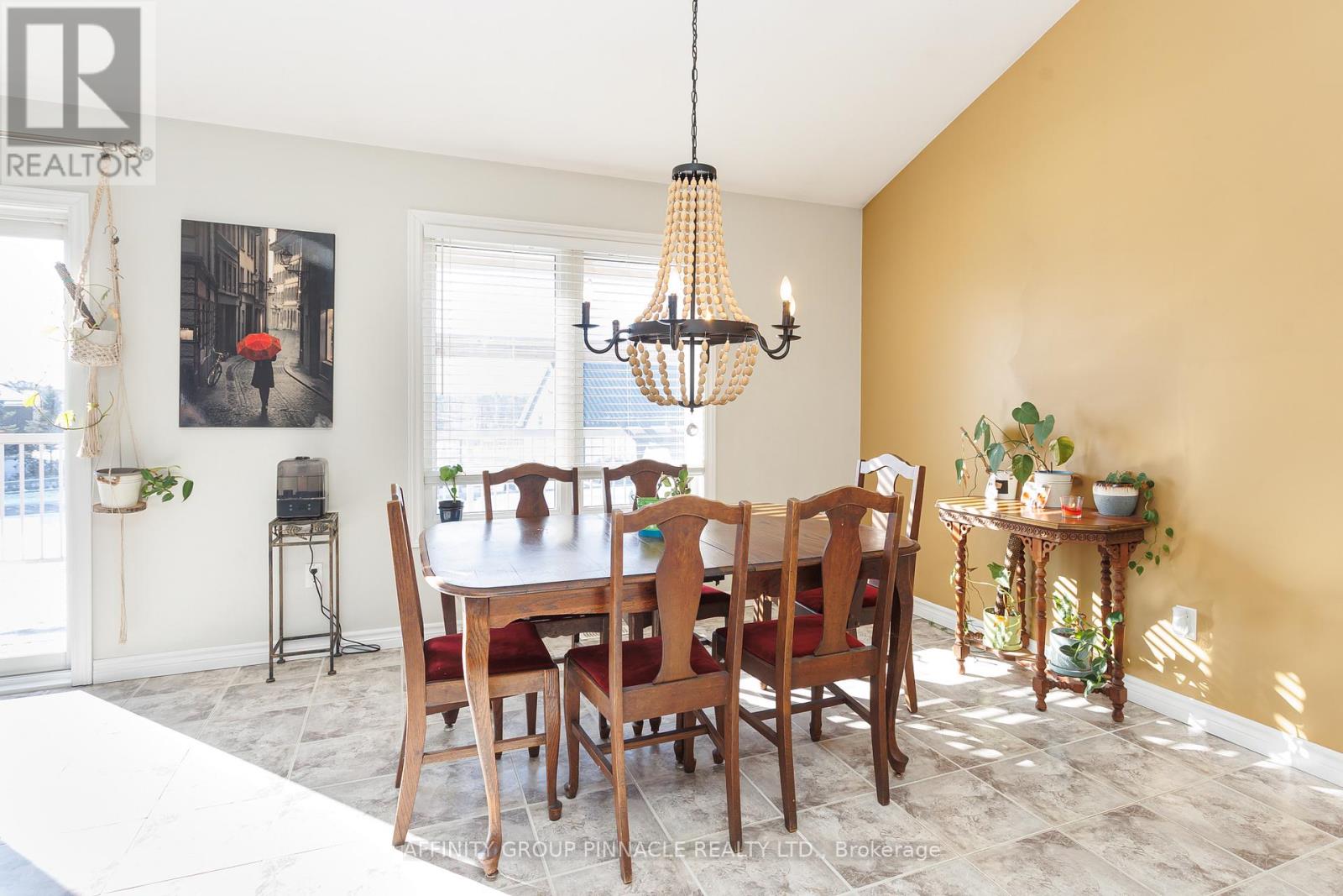 11 Moynes Court, Kawartha Lakes, Ontario  K9V 0L2 - Photo 8 - X13080506