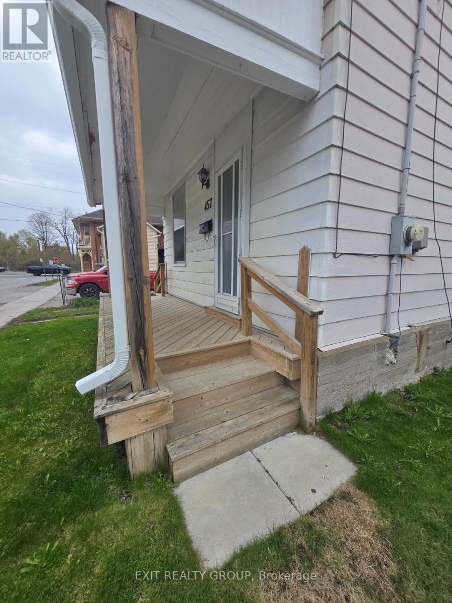 457 Parnell Street, Peterborough, Ontario  K9J 4J3 - Photo 2 - X13080558