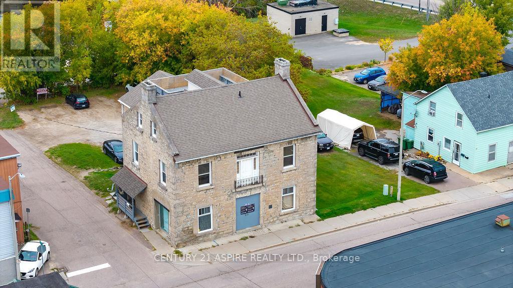 156 MACKAY STREET, Pembroke, Ontario