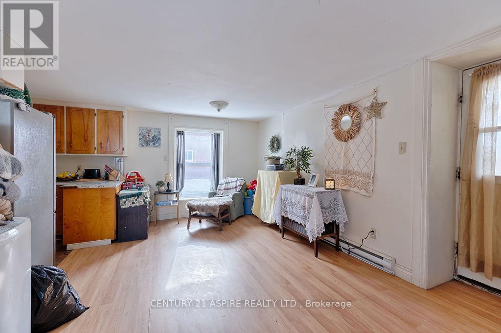 156 Mackay Street, Pembroke, Ontario  K8A 1B9 - Photo 32 - X12440611