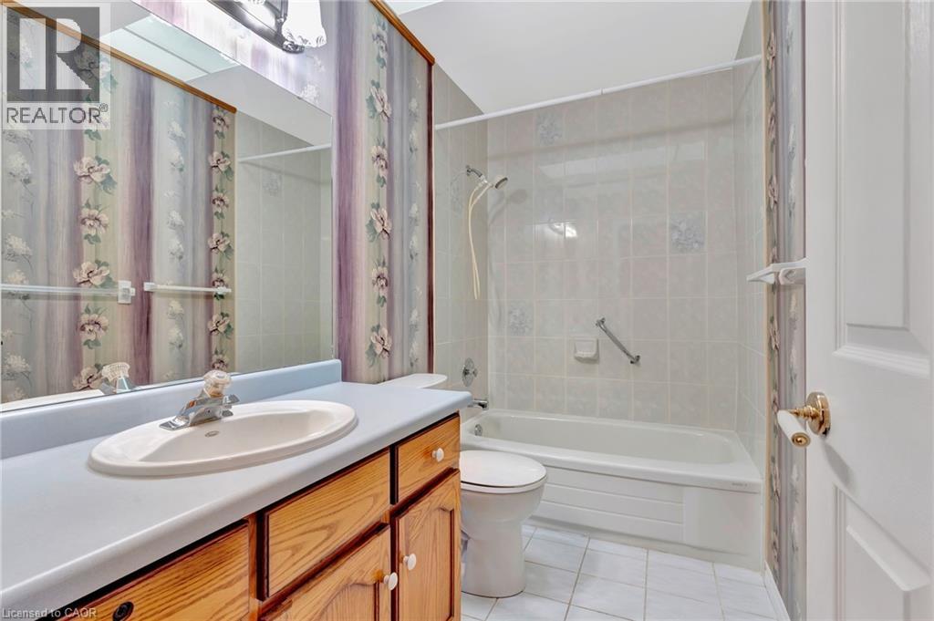 225 Benjamin Road Unit# 65, Waterloo, Ontario  N2V 1Z3 - Photo 35 - 40825713
