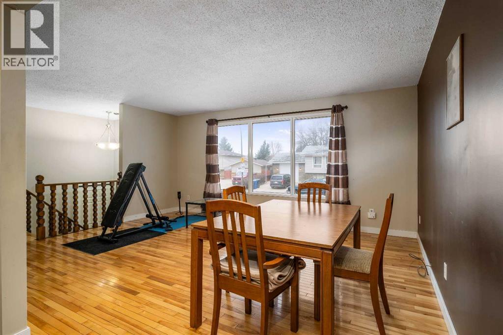 62 Rossland Way Se, Medicine Hat, Alberta  T1B 2C2 - Photo 7 - A2293299