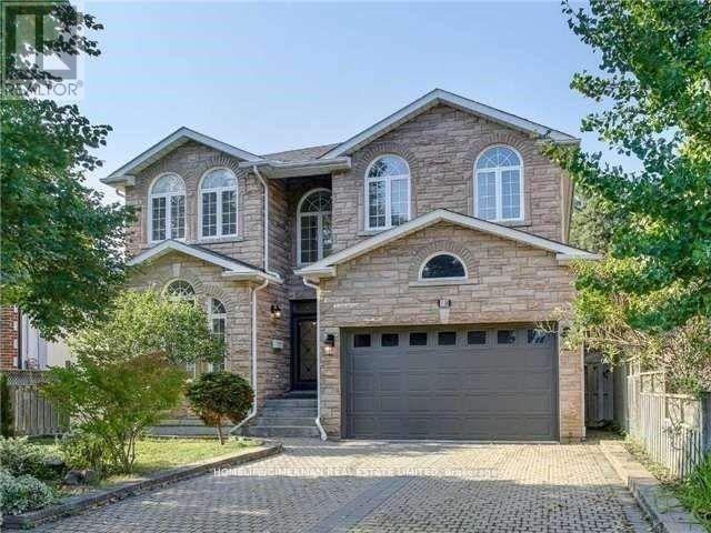 18 NEWTON DRIVE, Toronto, Ontario
