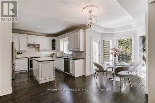 18 Newton Drive, Toronto, Ontario  M2M 2M7 - Photo 7 - C13080410