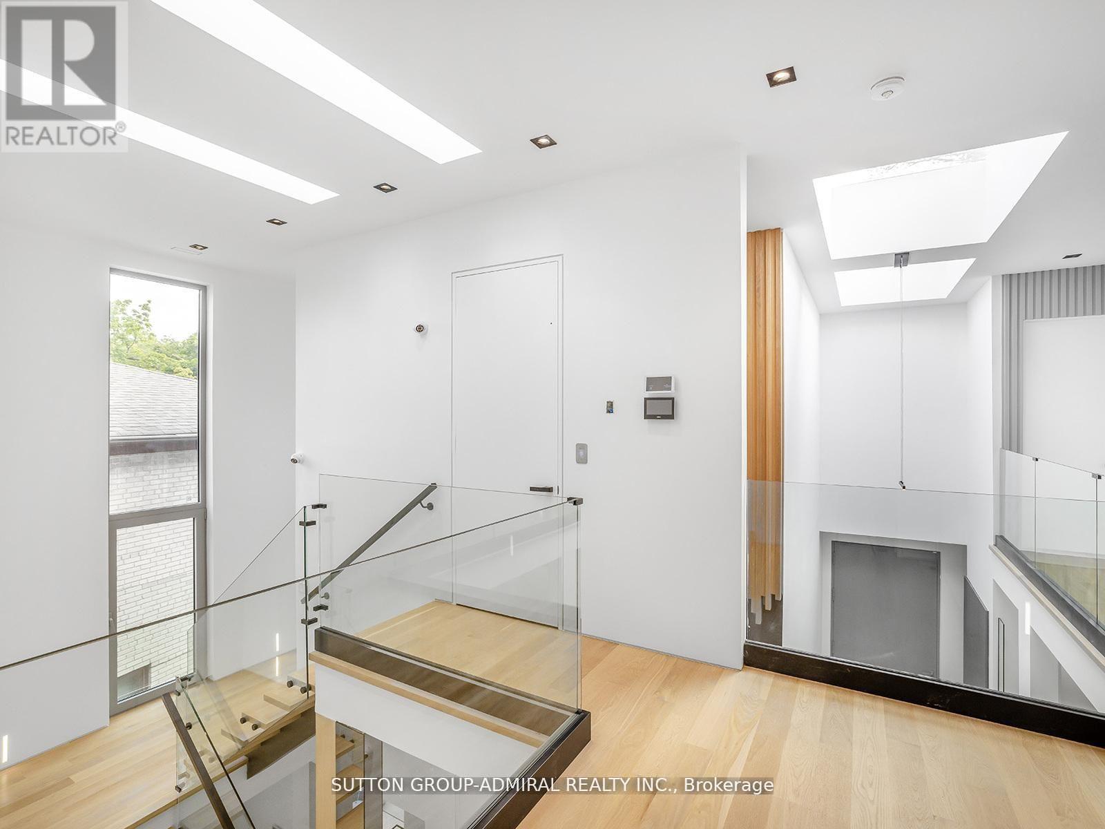 157 Old Forest Hill Road, Toronto, Ontario  M5N 2N7 - Photo 23 - C13080540