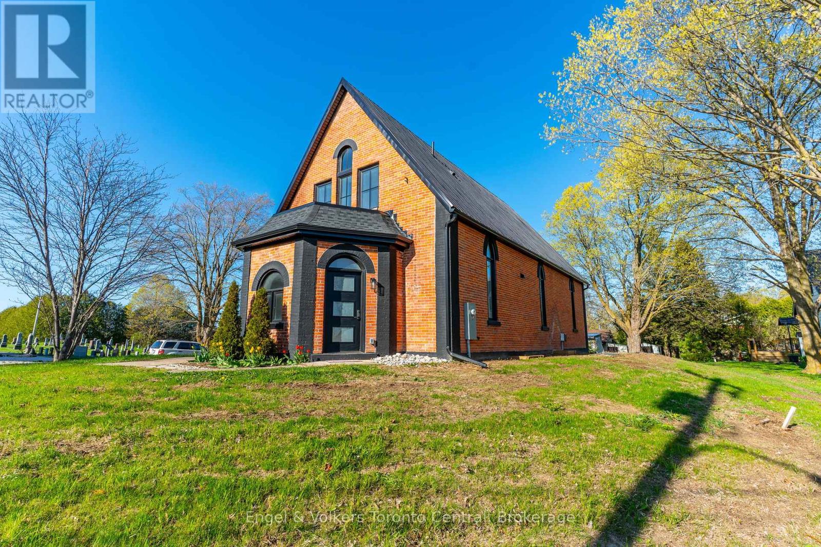 57 CRAWFORD STREET, Chatsworth, Ontario