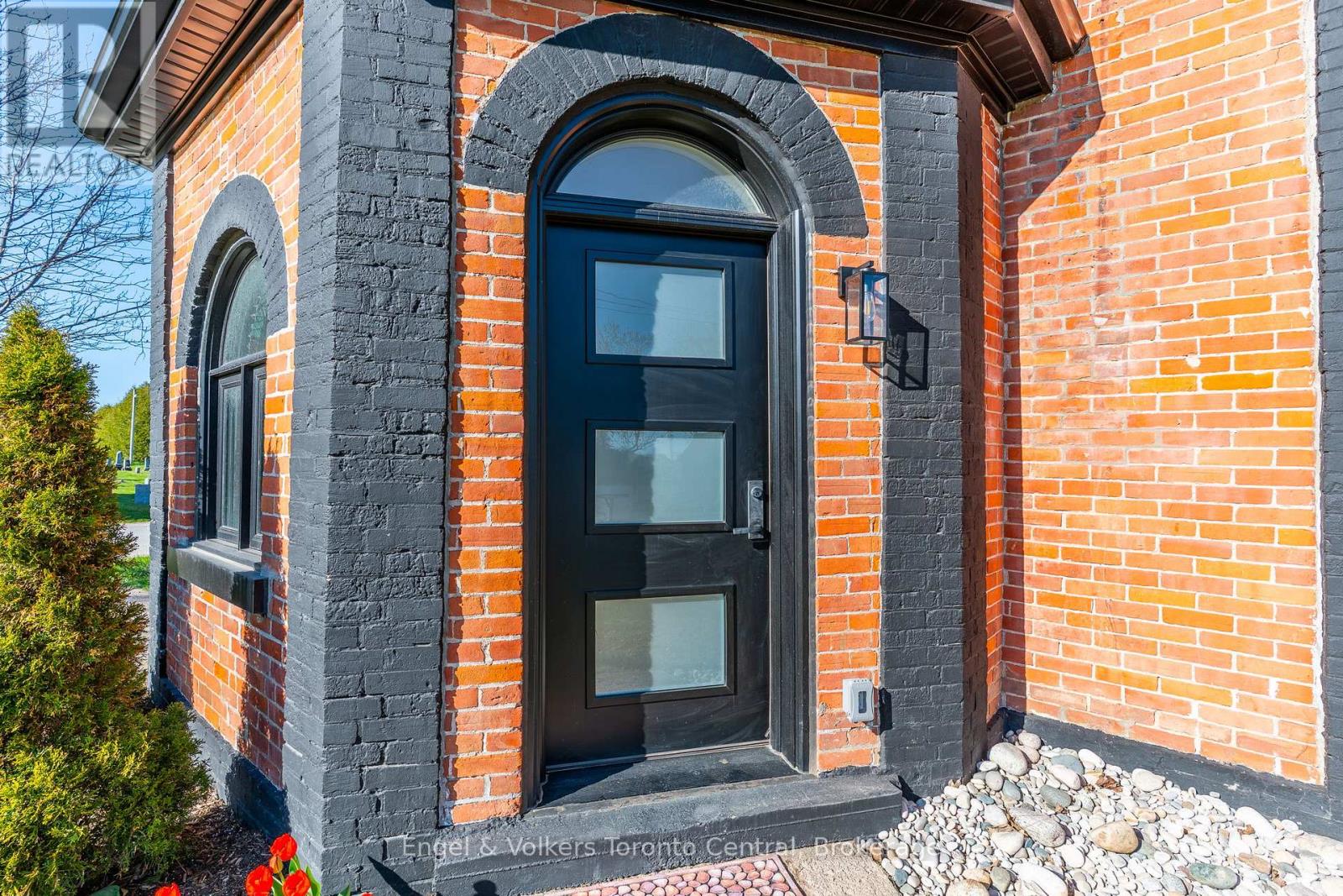57 Crawford Street, Chatsworth, Ontario  N0H 1G0 - Photo 2 - X13080562