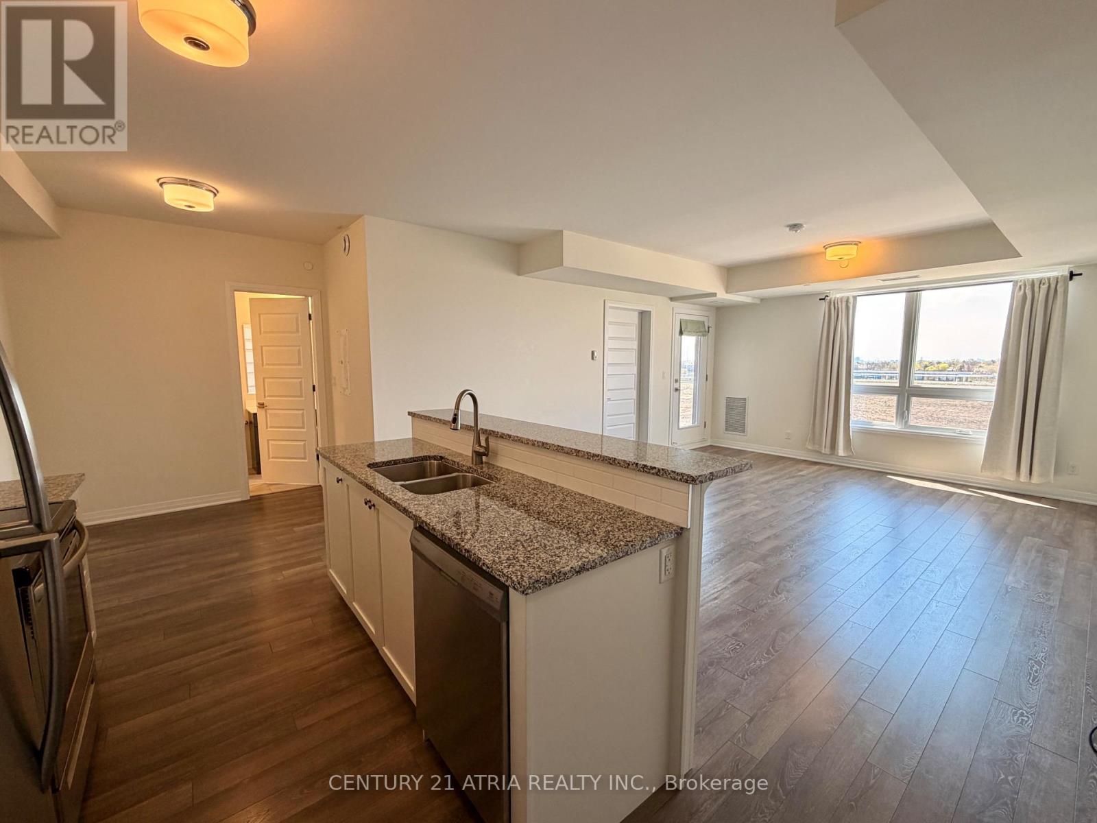 607 - 58 Adam Sellers Street, Markham, Ontario  L6B 1P5 - Photo 2 - N12974494