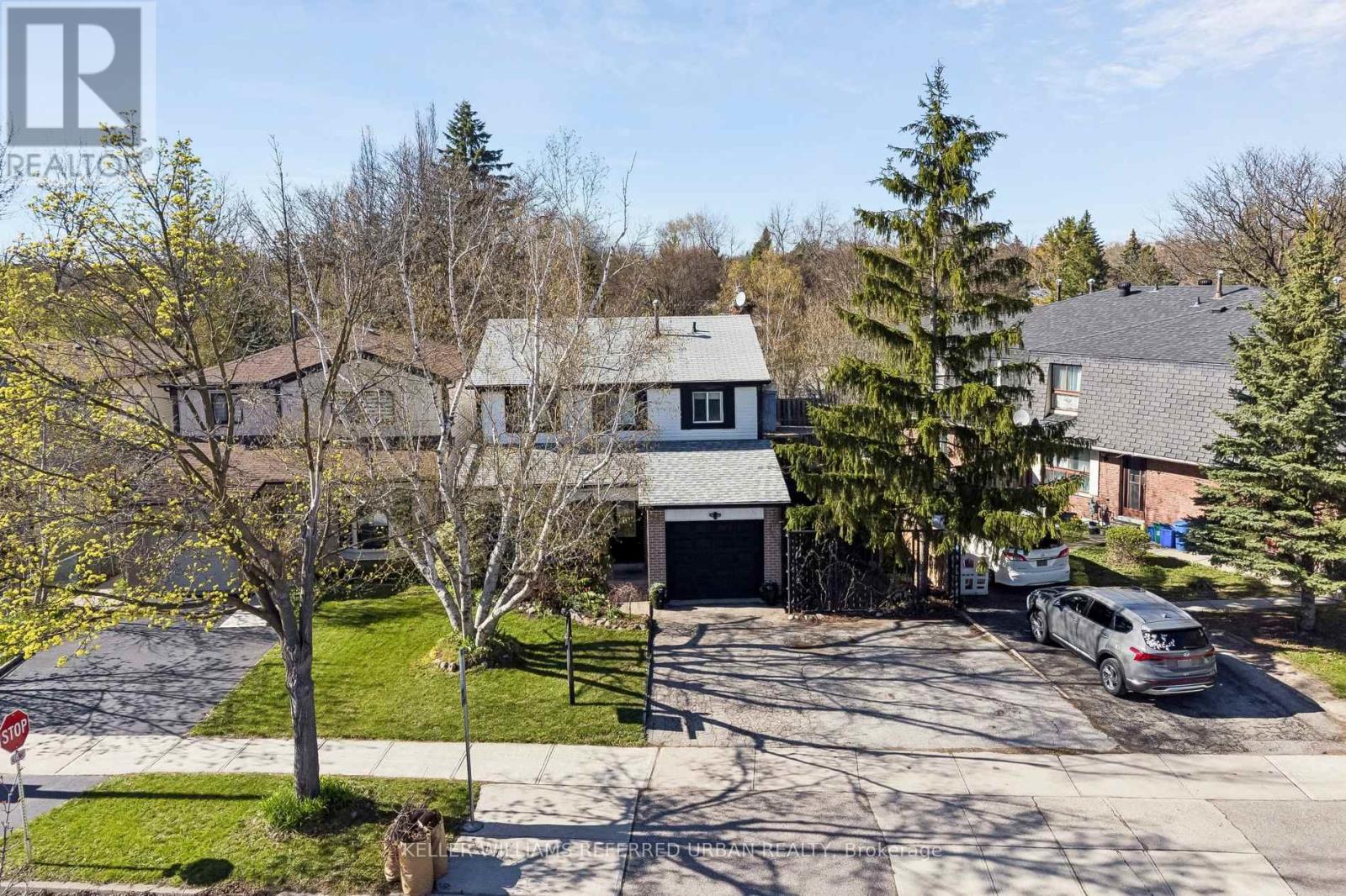78 Springhead Gardens, Richmond Hill, Ontario  L4C 5B9 - Photo 38 - N13063750