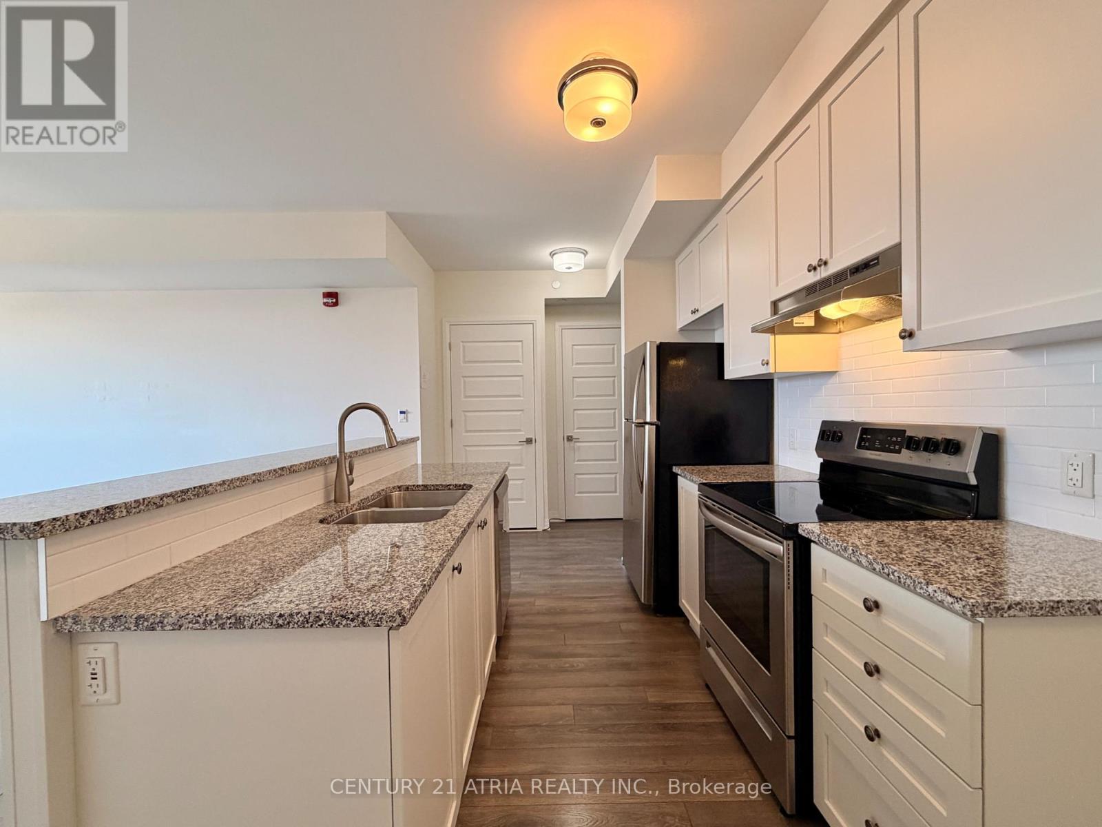 607 - 58 Adam Sellers Street, Markham, Ontario  L6B 1P5 - Photo 3 - N12974494