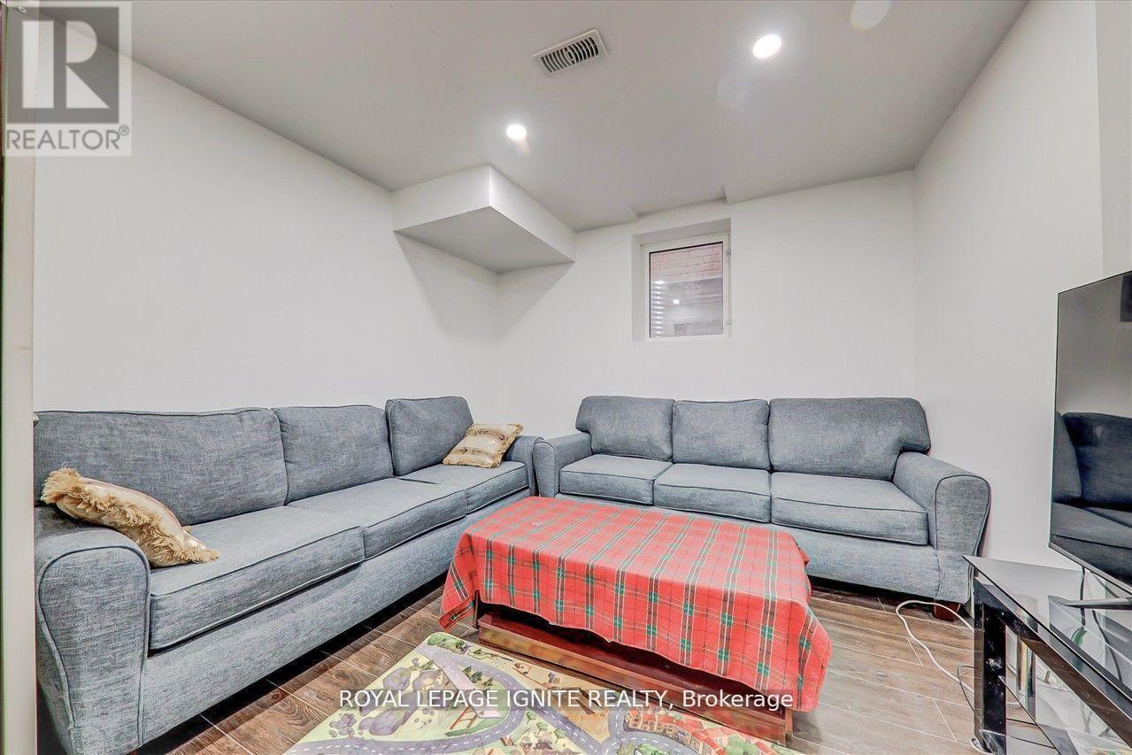 Bsmt - 114 Lawrence Pilkington Avenue, Markham, Ontario  L6B 0Z2 - Photo 12 - N13080530