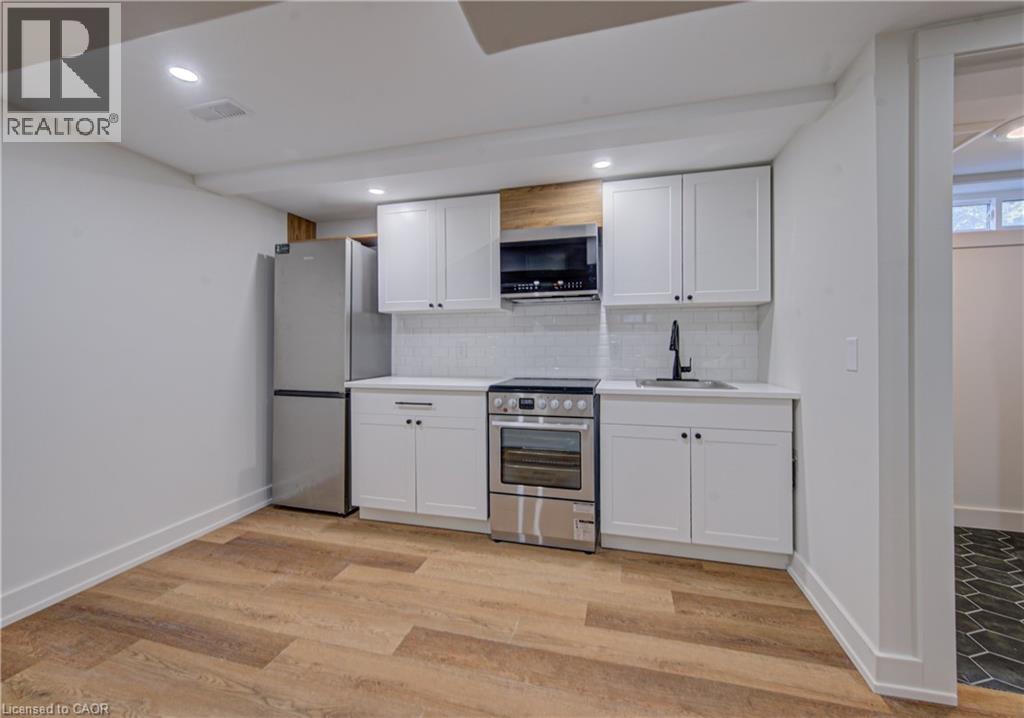 10 Weaver Street Unit# Lower, Cambridge, Ontario  N3C 1V8 - Photo 3 - 40816945