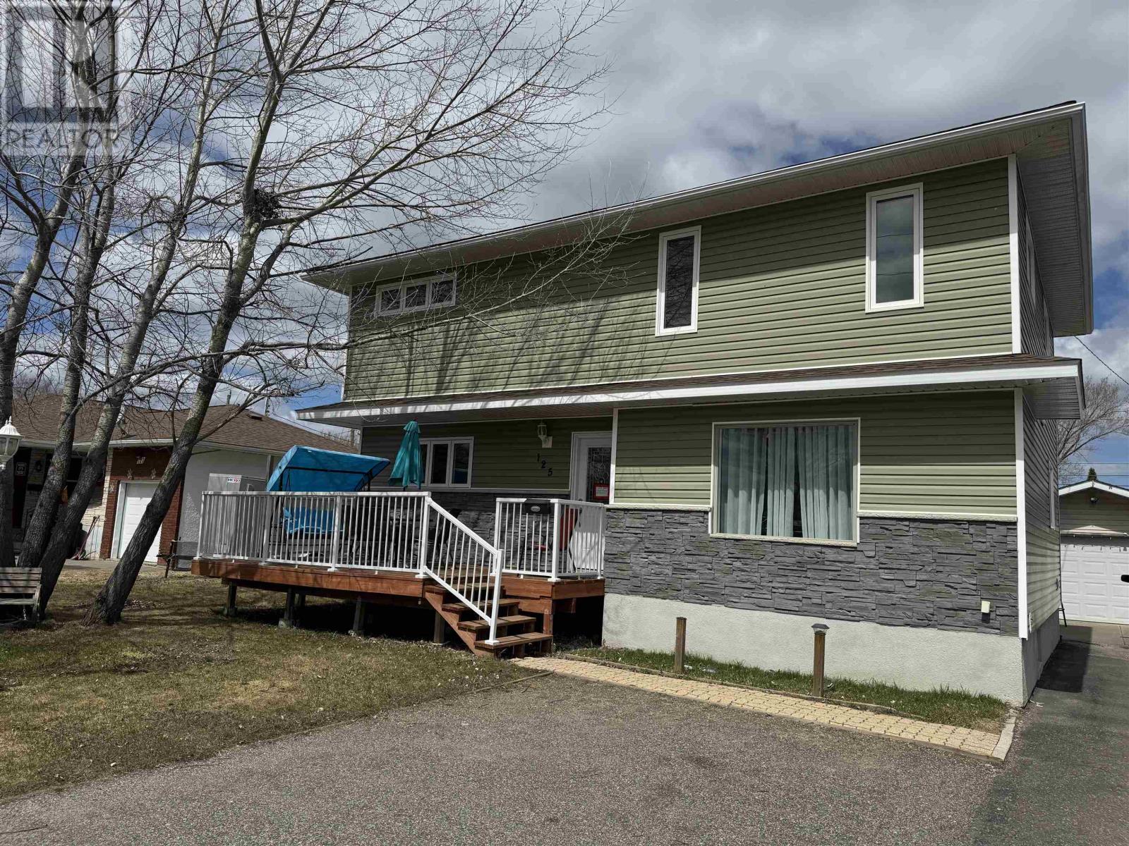 125 Walsh St W, Thunder Bay, Ontario  P7E 4W5 - Photo 2 - TB2600898