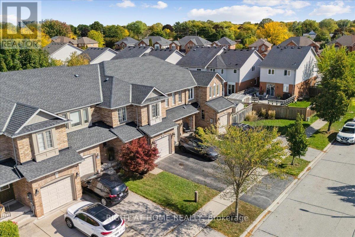555 Taylor Crescent, Burlington, Ontario  L7L 6J7 - Photo 2 - W13080472