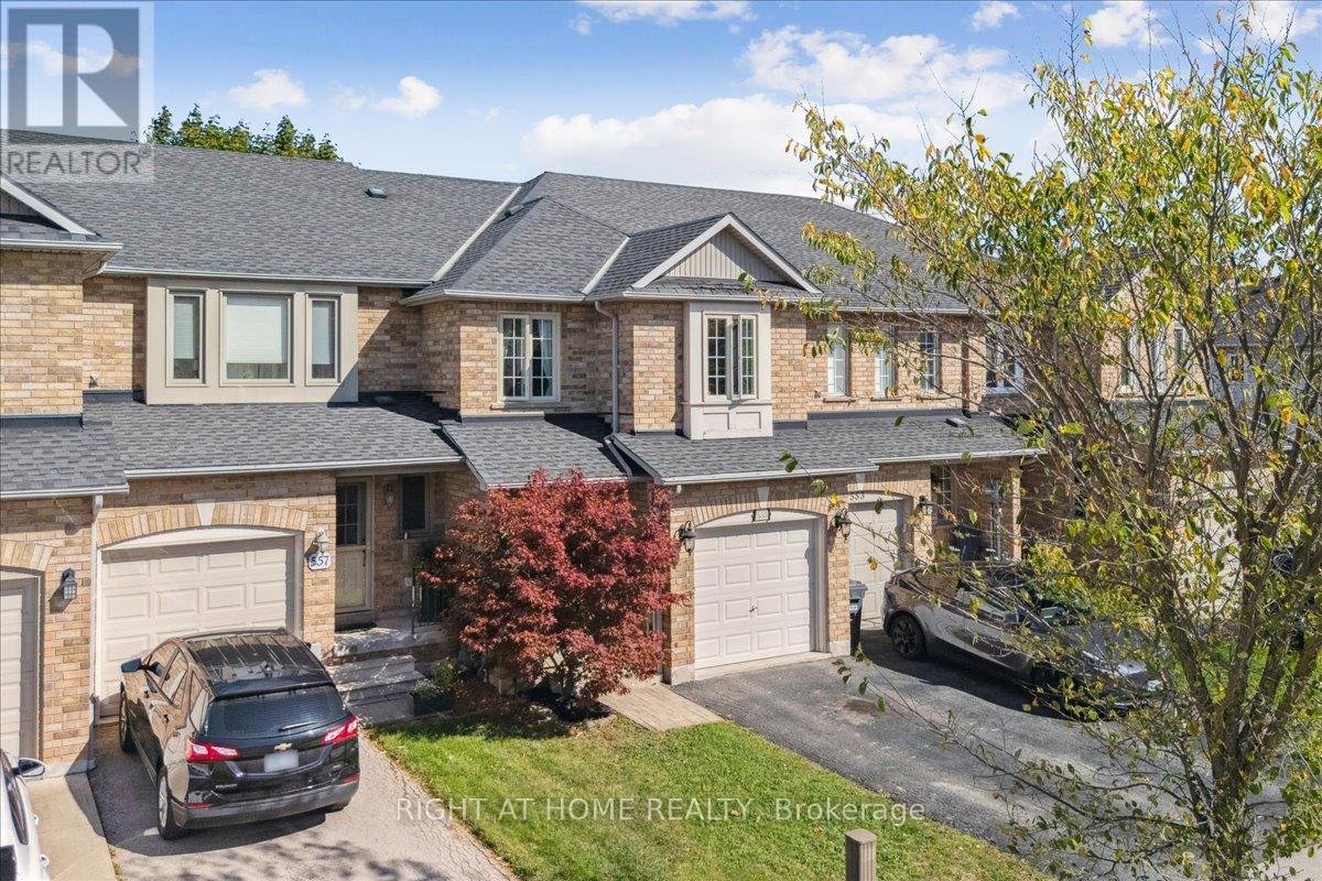 555 Taylor Crescent, Burlington, Ontario  L7L 6J7 - Photo 4 - W13080472