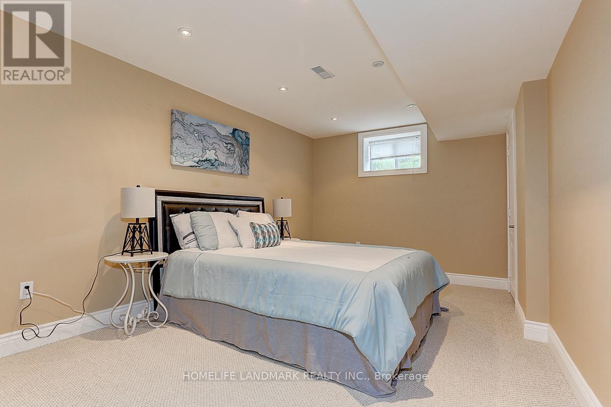174 COLBORNE STREET W, Kawartha Lakes, Ontario