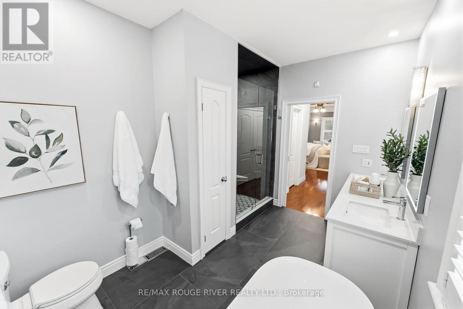 30 Hanover Court, Whitby, Ontario  L1N 7J2 - Photo 23 - E13079868