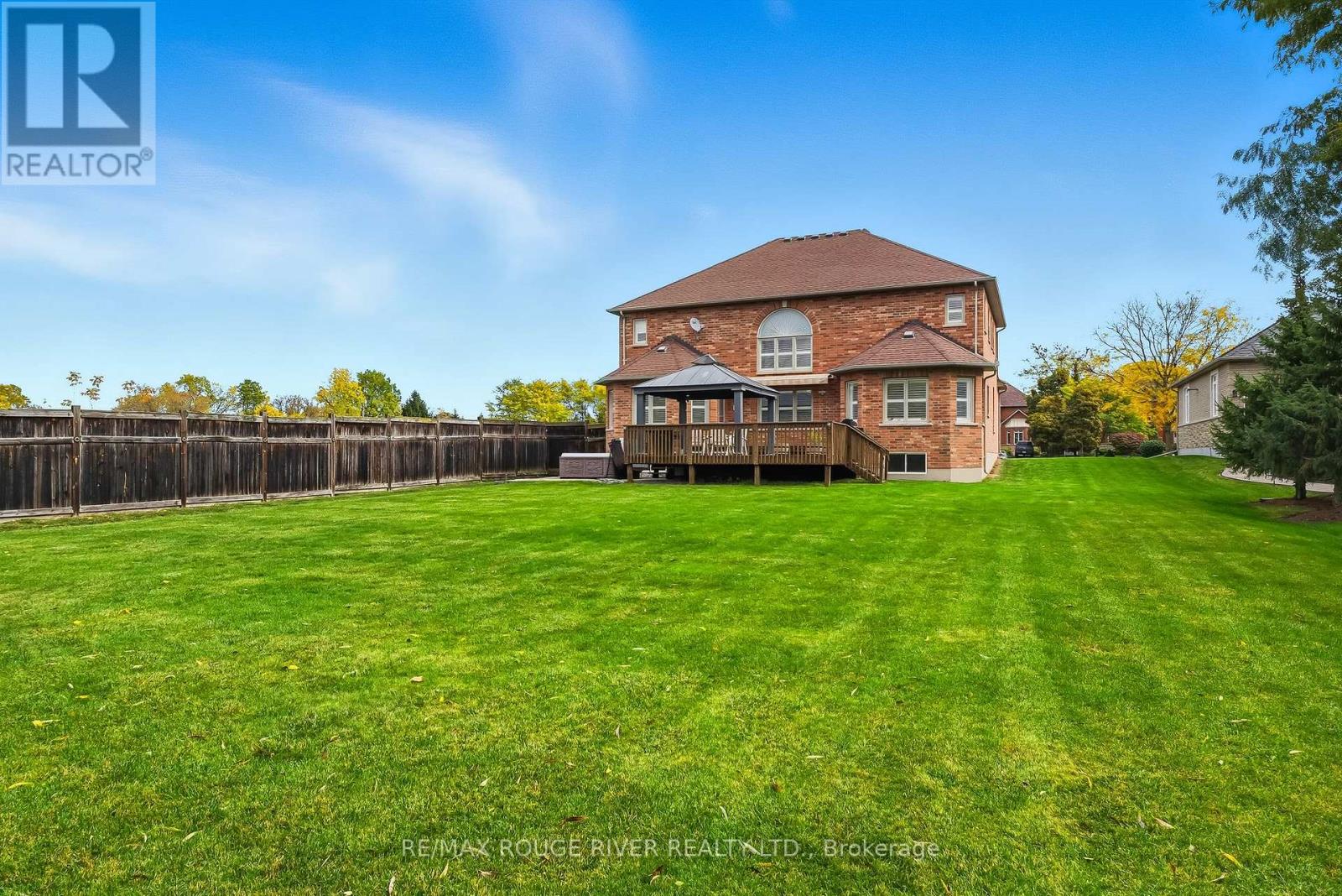 30 Hanover Court, Whitby, Ontario  L1N 7J2 - Photo 47 - E13079868