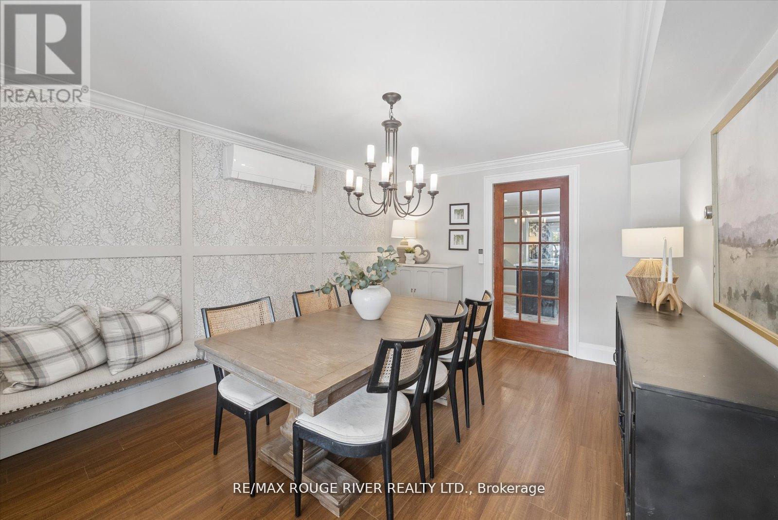 28 Columbus Road E, Oshawa, Ontario  L1H 7K4 - Photo 8 - E13074156