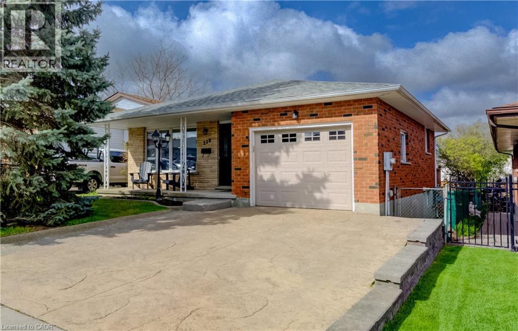 226 Hillmer Road, Cambridge, Ontario  N1R 6N8 - Photo 2 - 40826901
