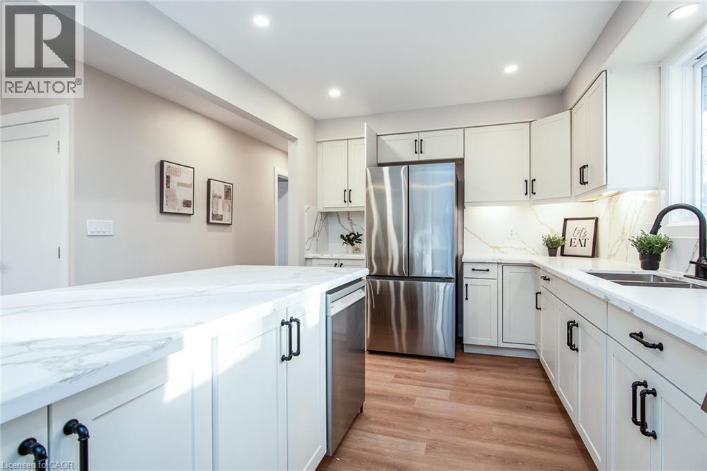 627 Glen Forrest Boulevard, Waterloo, Ontario  N2L 4K2 - Photo 25 - 40826892