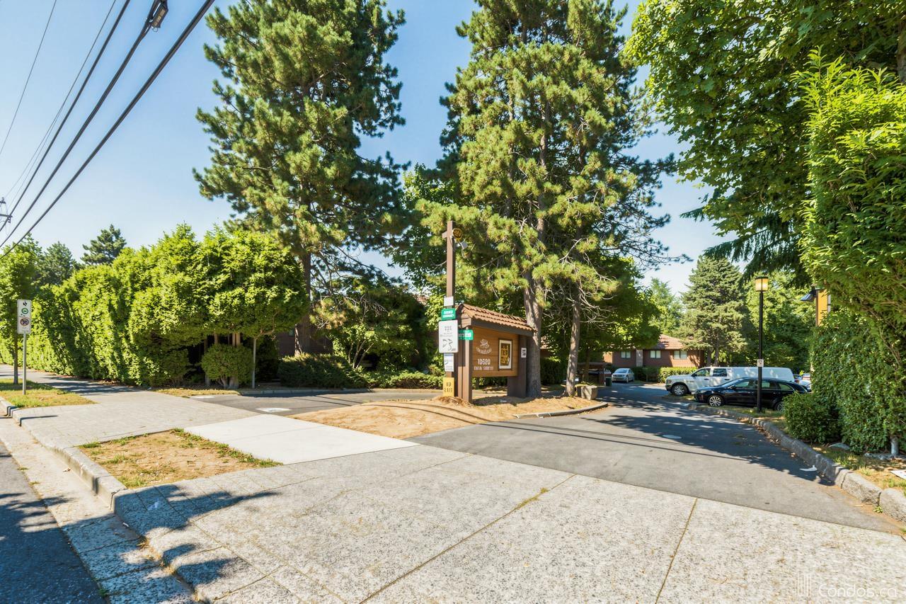 406 10620 150 STREET, Surrey, British Columbia