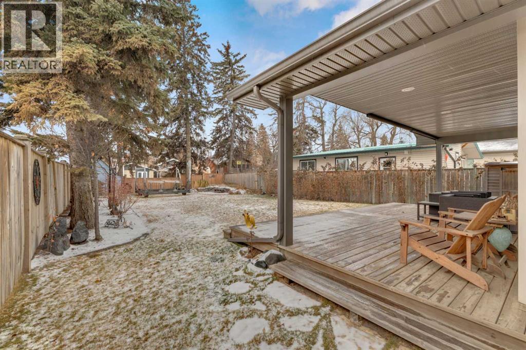 5003 36 Street, Sylvan Lake, Alberta  T4S 1B2 - Photo 2 - A2273435