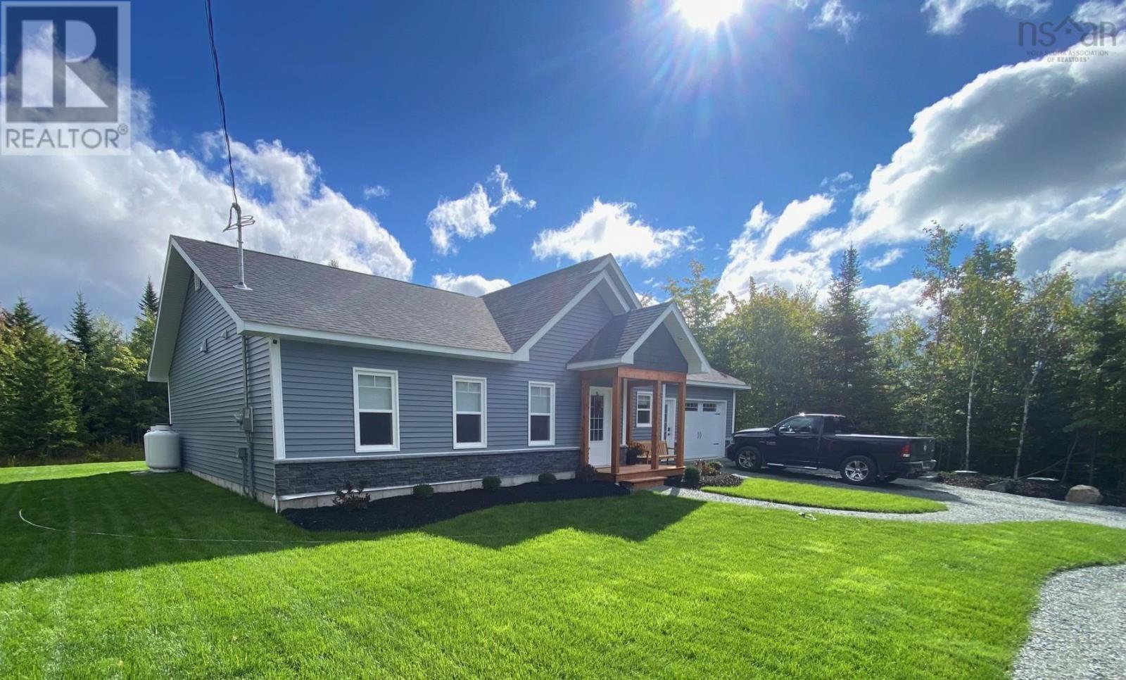 190 Loon Point Trail, East Uniacke, Nova Scotia