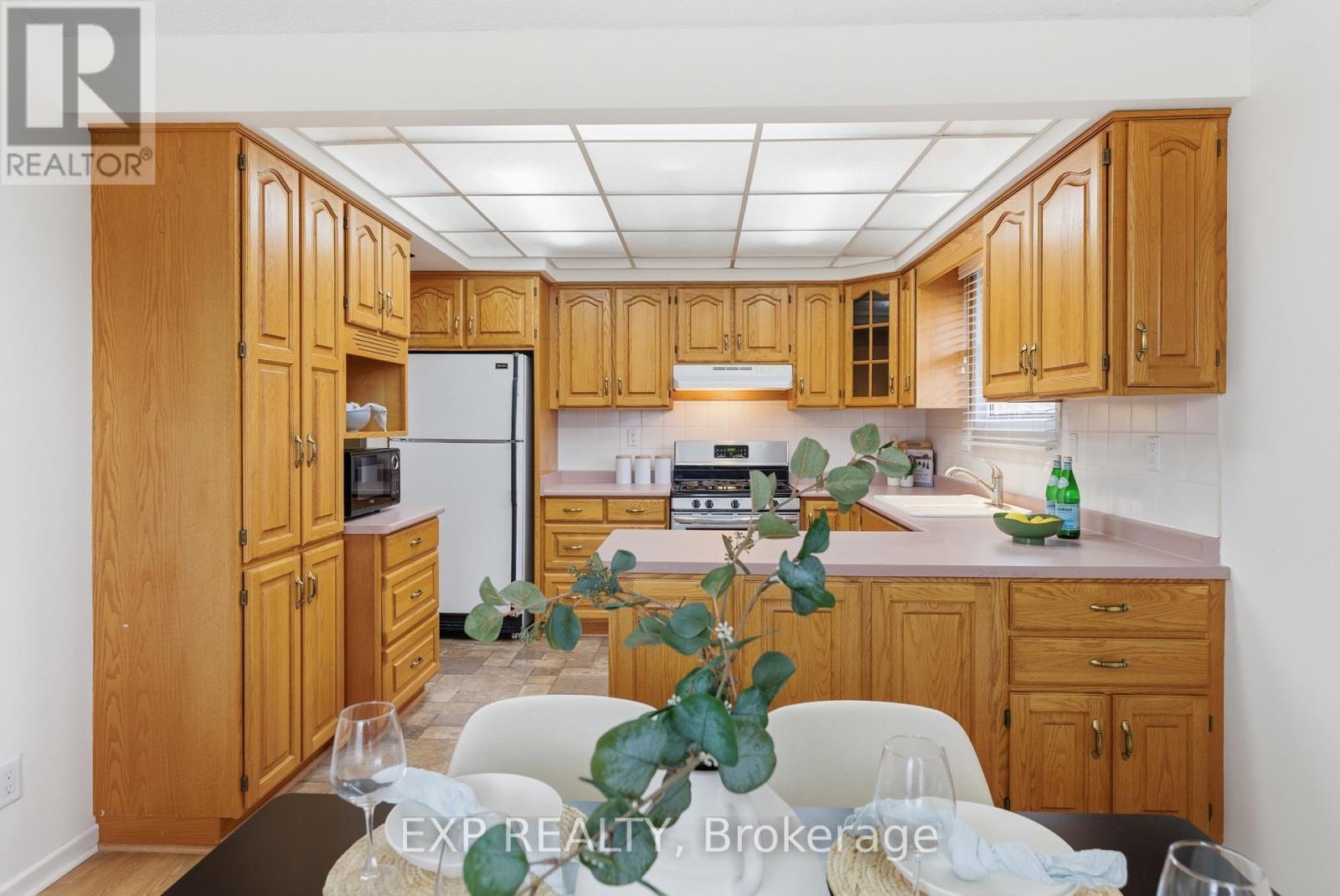 7551 Fern Avenue, Niagara Falls, Ontario  L2G 5H6 - Photo 10 - X13080772