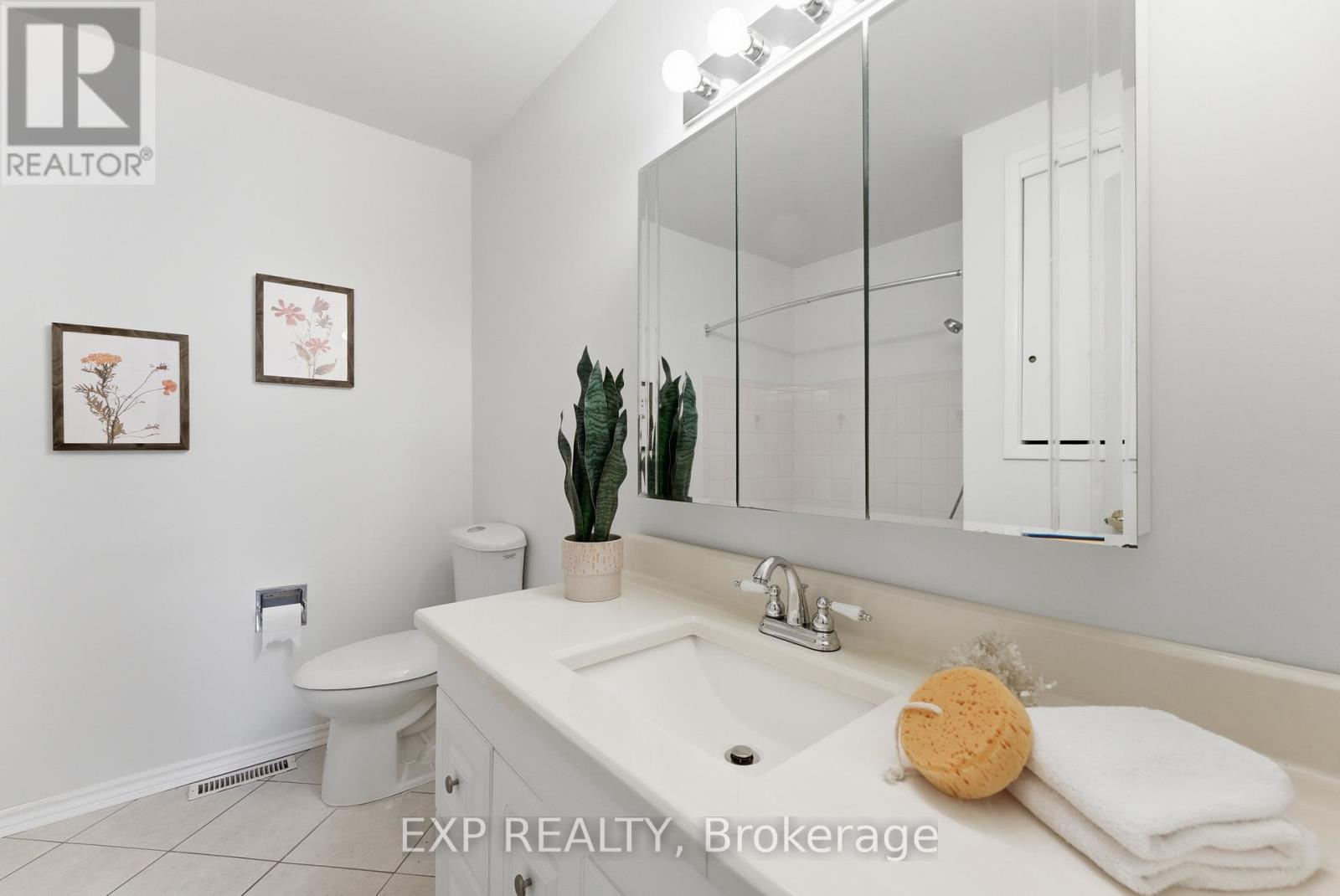 7551 Fern Avenue, Niagara Falls, Ontario  L2G 5H6 - Photo 16 - X13080772