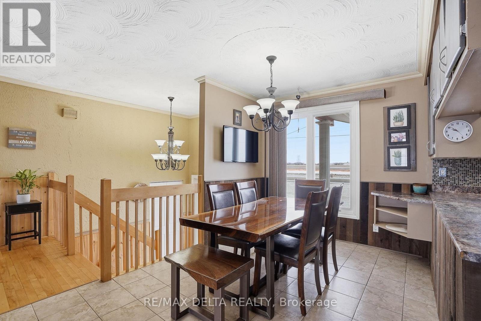 4359 County Rd 9 Road, The Nation, Ontario  K0C 2B0 - Photo 11 - X12883494
