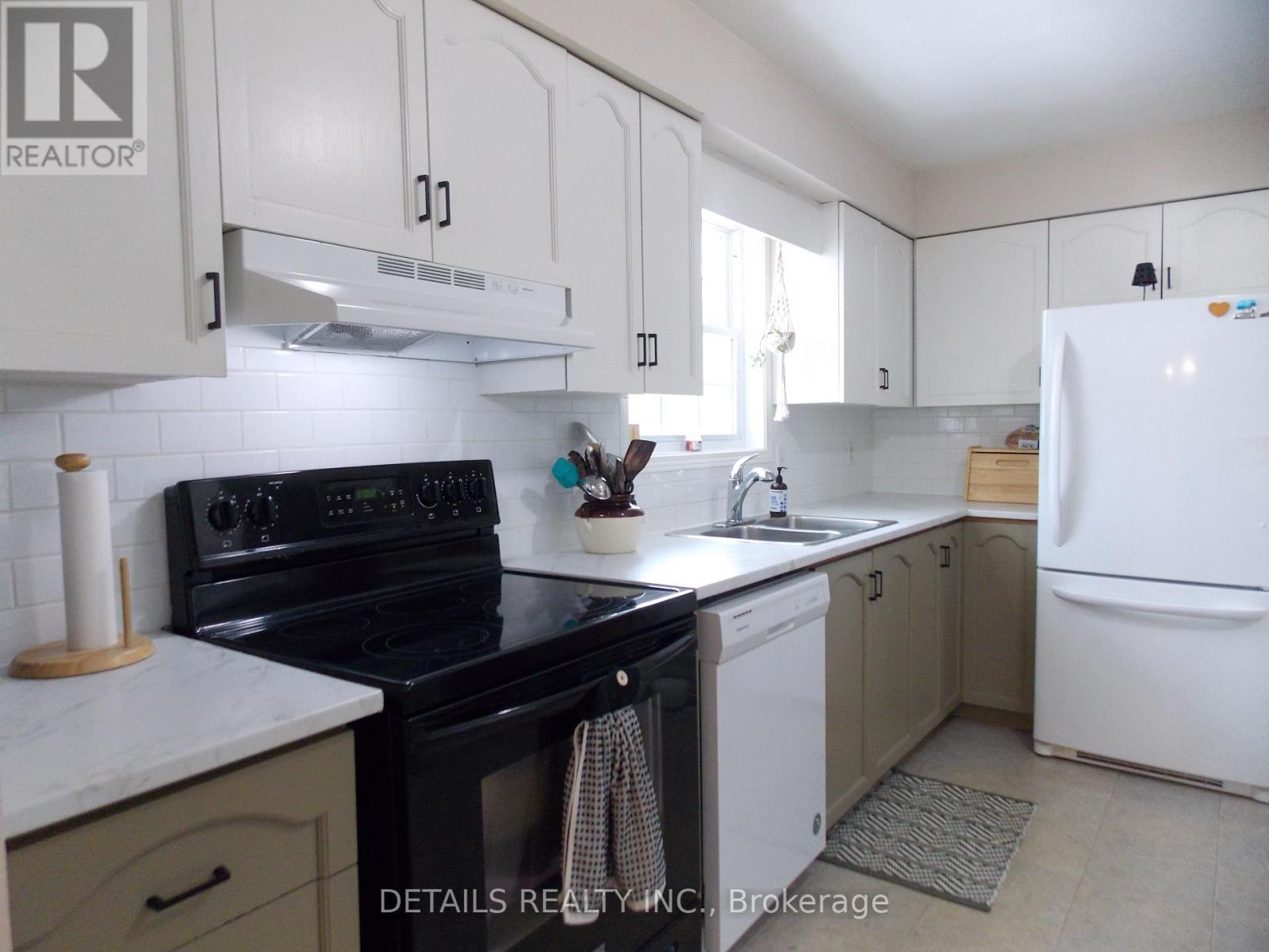6 Cambridge Court, North Grenville, Ontario  K0G 1J0 - Photo 11 - X12934080