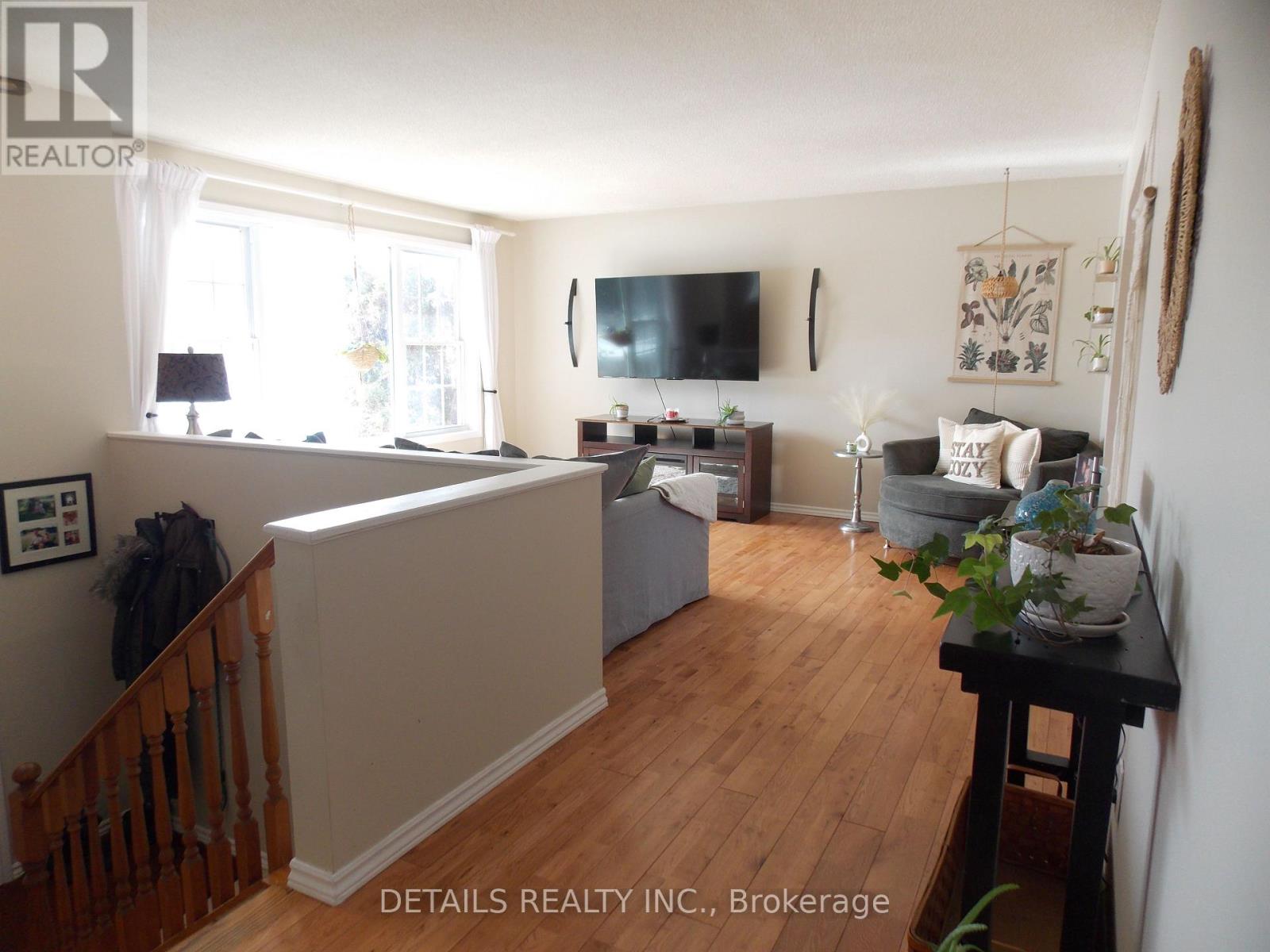6 Cambridge Court, North Grenville, Ontario  K0G 1J0 - Photo 7 - X12934080