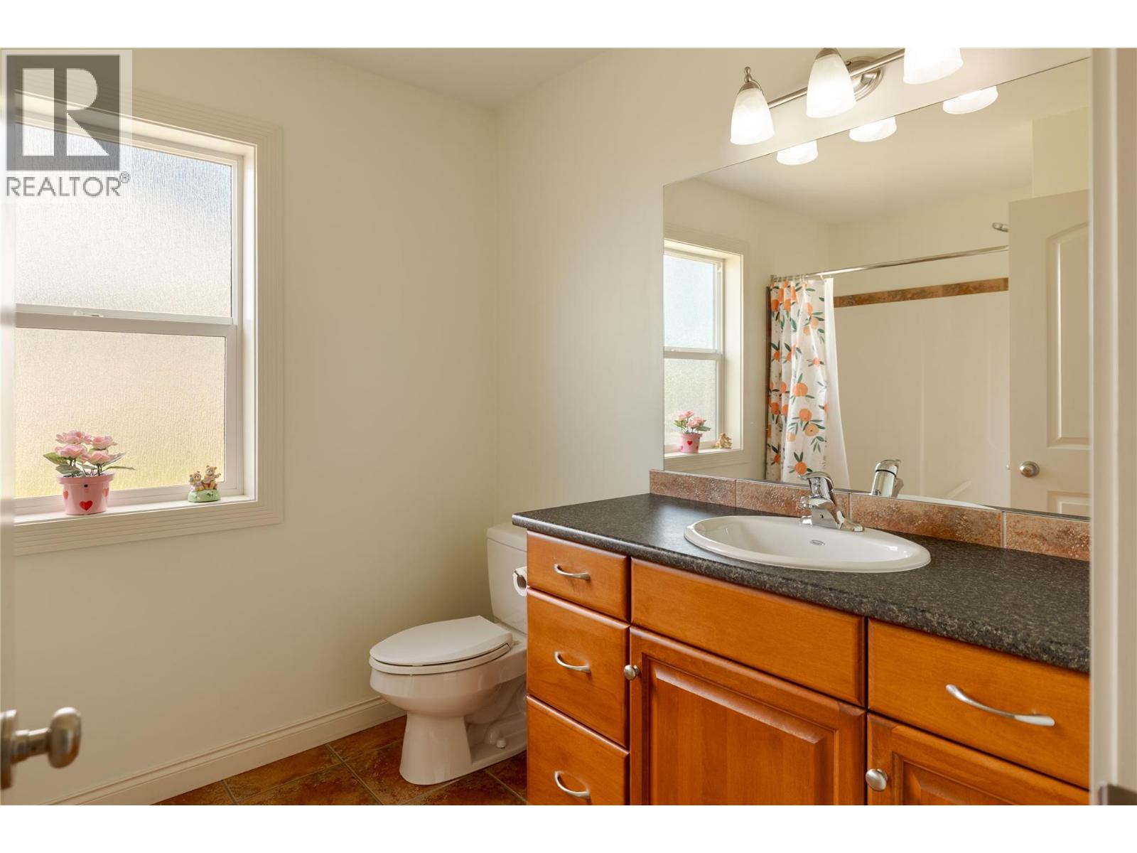 940 Mayfair Road, Kelowna, British Columbia  V1X 5G8 - Photo 17 - 10384512