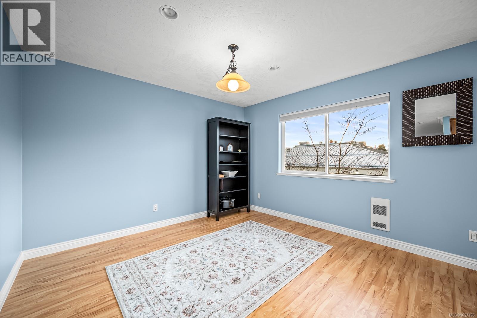 14 2475 Mansfield Dr, Courtenay, British Columbia  V9M 2M2 - Photo 8 - 1027180