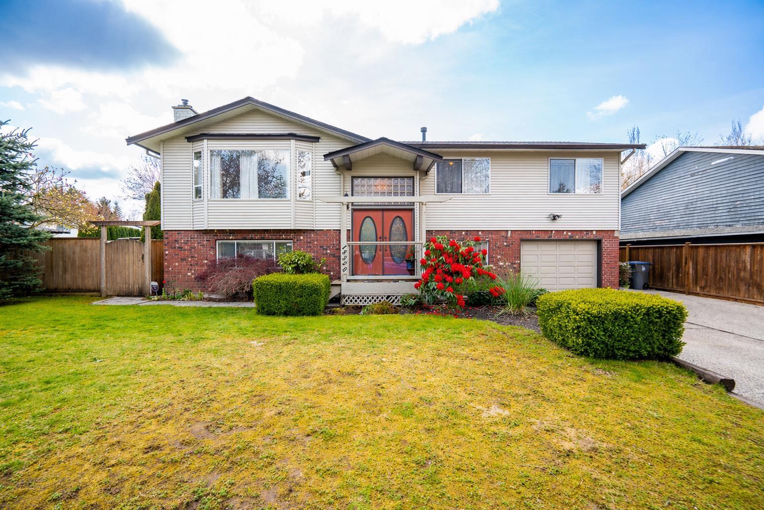 18320 59a Avenue, Surrey, British Columbia  V3S 5Y1 - Photo 2 - R3113132