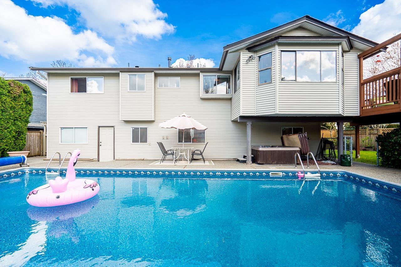 18320 59a Avenue, Surrey, British Columbia  V3S 5Y1 - Photo 38 - R3113132