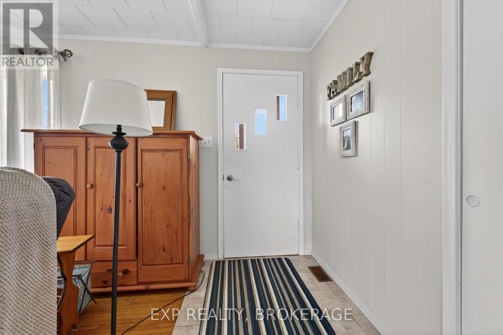 29 Hillcrest Street, Frontenac Islands, Ontario  K0H 2Y0 - Photo 4 - X13080700