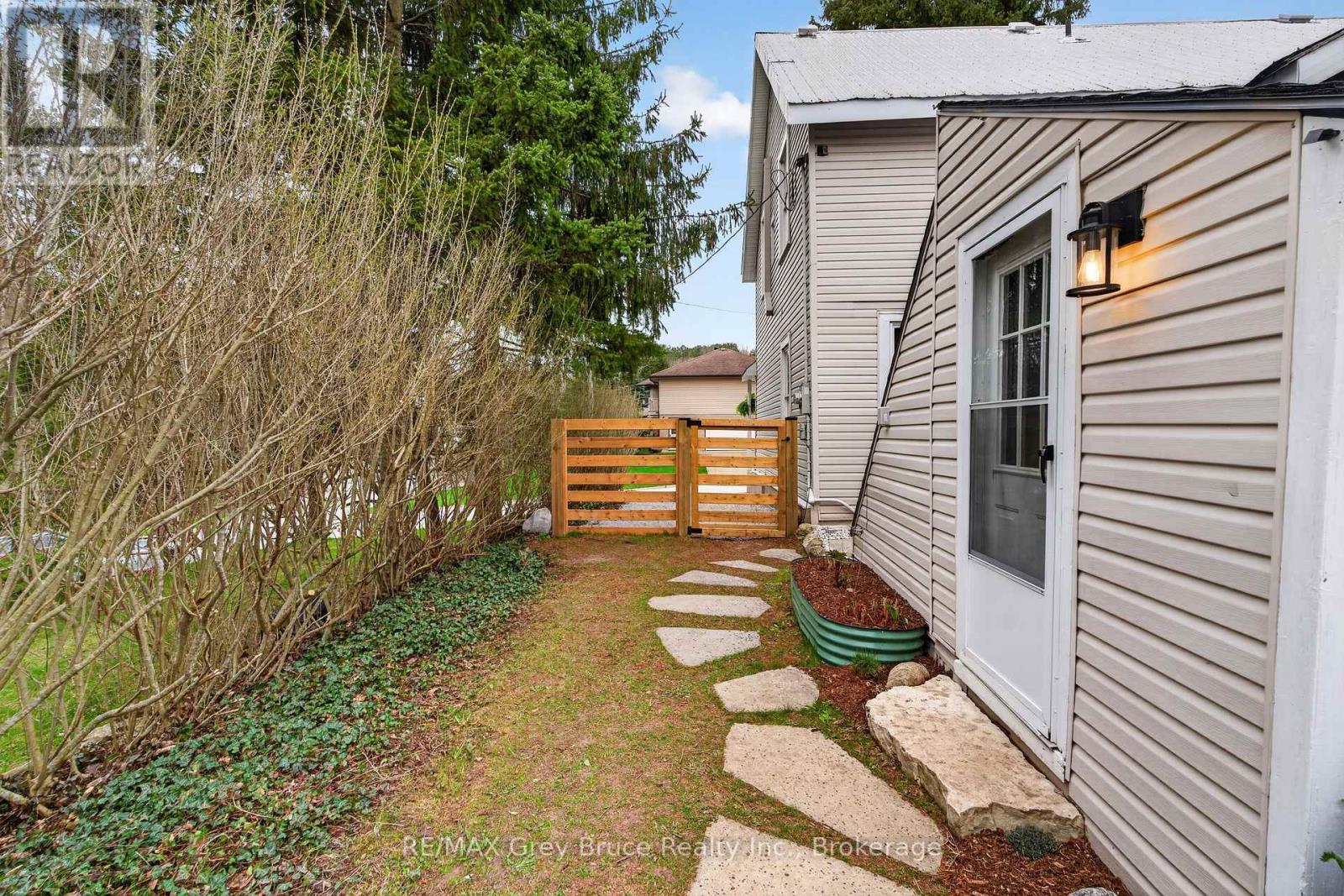 1521 7th Avenue W, Owen Sound, Ontario  N4K 5L1 - Photo 8 - X13080616