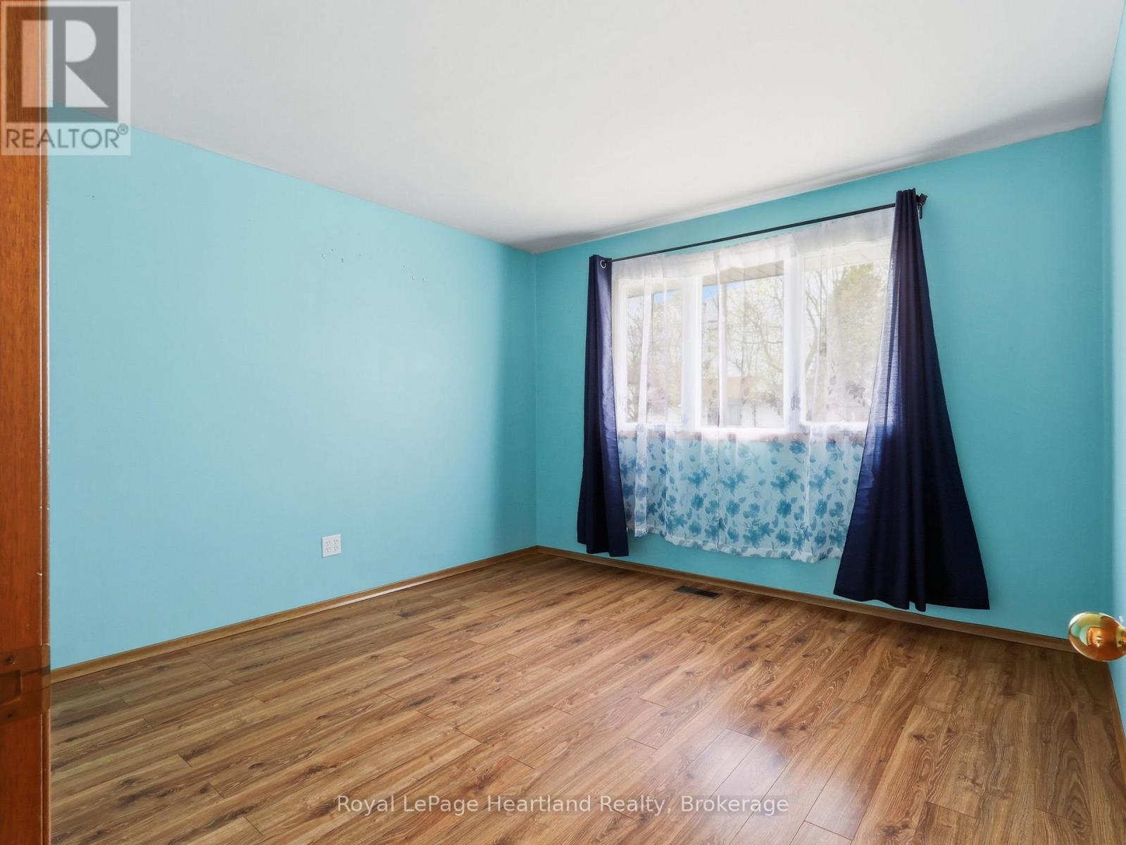170 Queen Street S, Minto, Ontario  N0G 1Z0 - Photo 15 - X13080810
