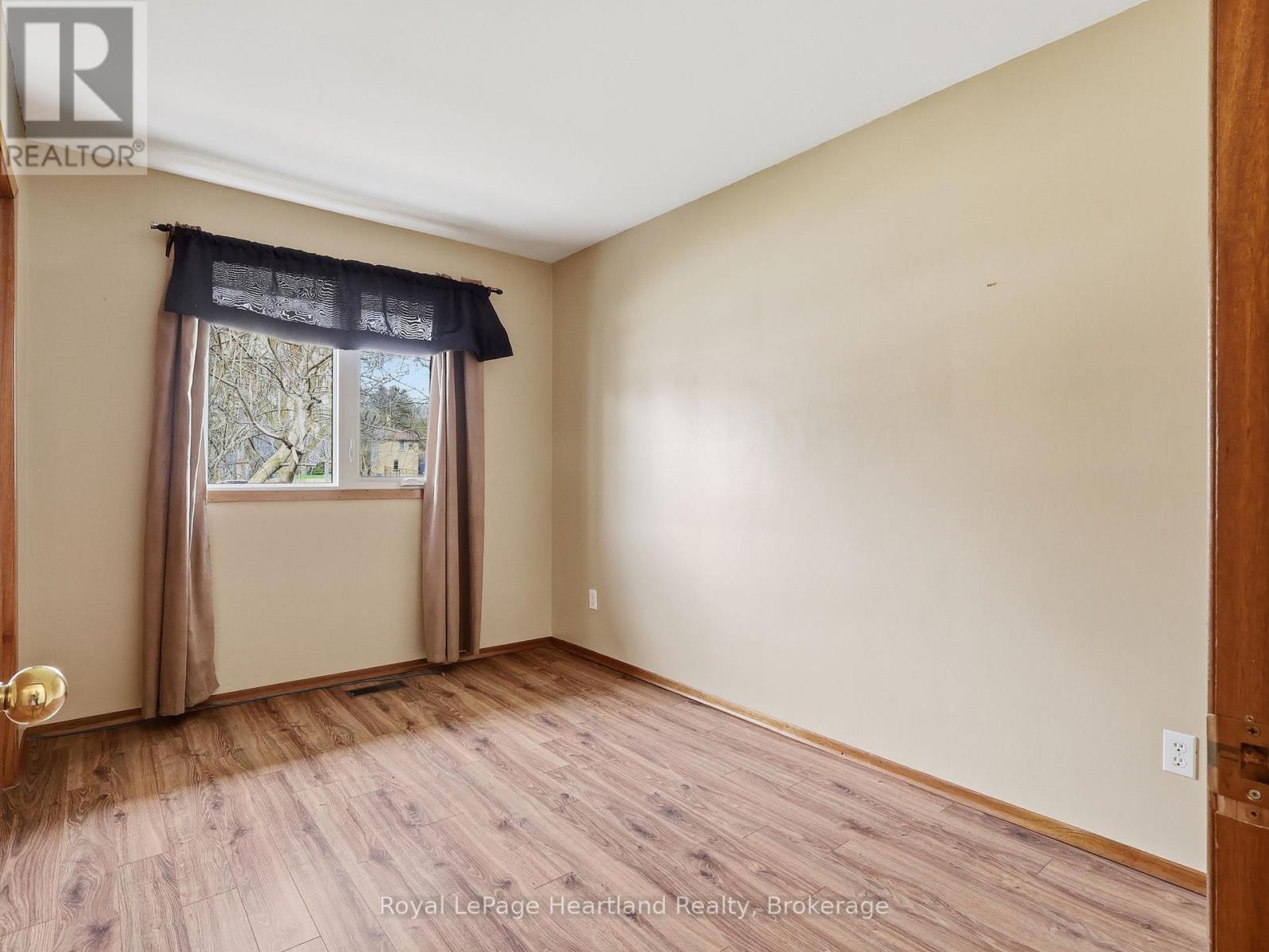 170 Queen Street S, Minto, Ontario  N0G 1Z0 - Photo 16 - X13080810