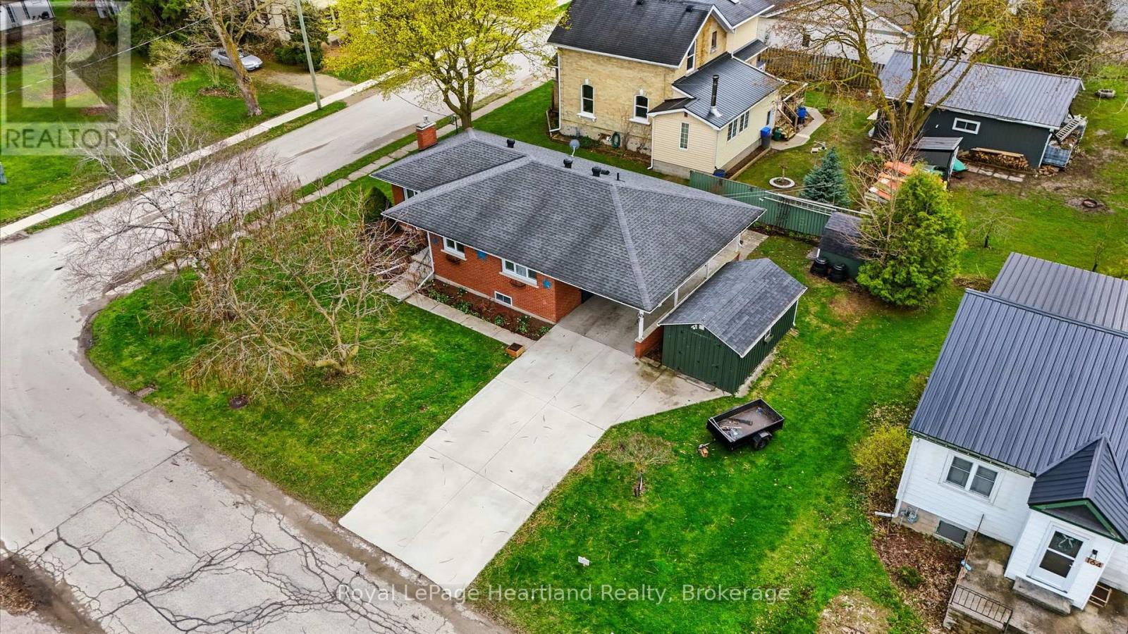 170 Queen Street S, Minto, Ontario  N0G 1Z0 - Photo 4 - X13080810