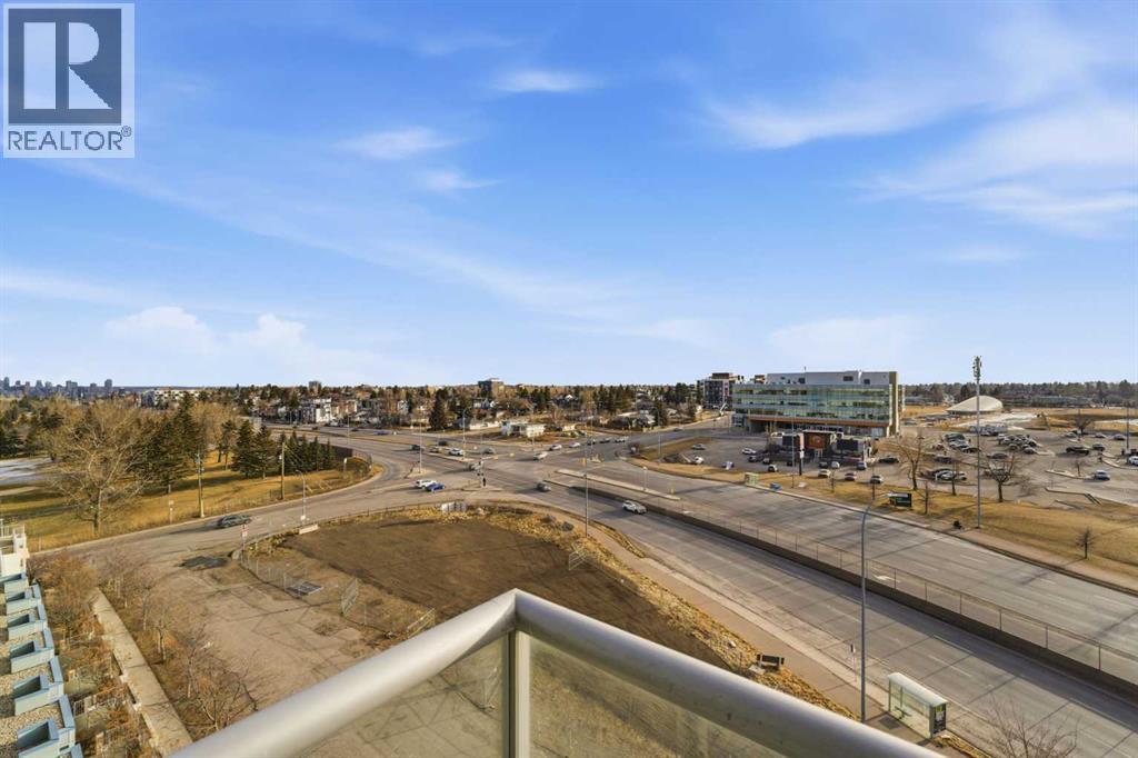702, 77 Spruce Place Sw, Calgary, Alberta  T3C 3X6 - Photo 2 - A2280888