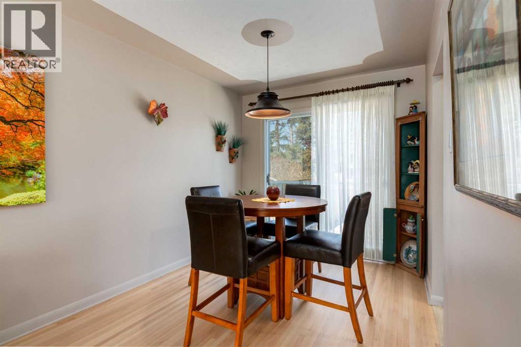 24 Hobart Road SW, Calgary, Alberta  T2V 3K1 - Photo 10 - A2301467
