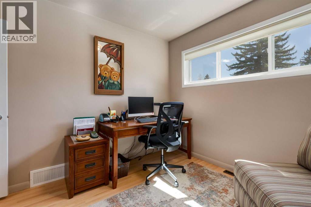24 Hobart Road SW, Calgary, Alberta  T2V 3K1 - Photo 22 - A2301467