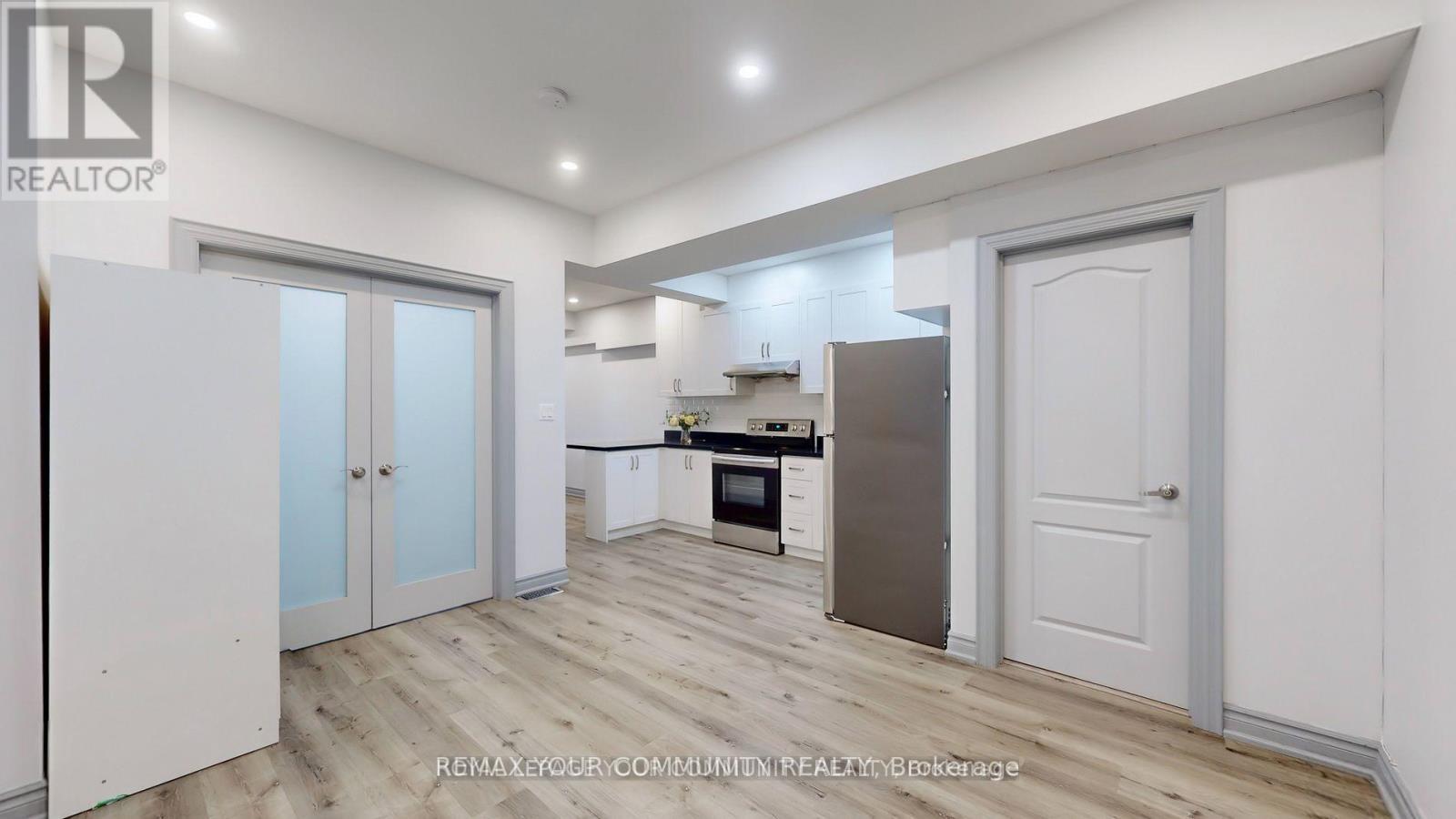 C - 586 Parliament Street, Toronto, Ontario  M4X 1P8 - Photo 11 - C13080606