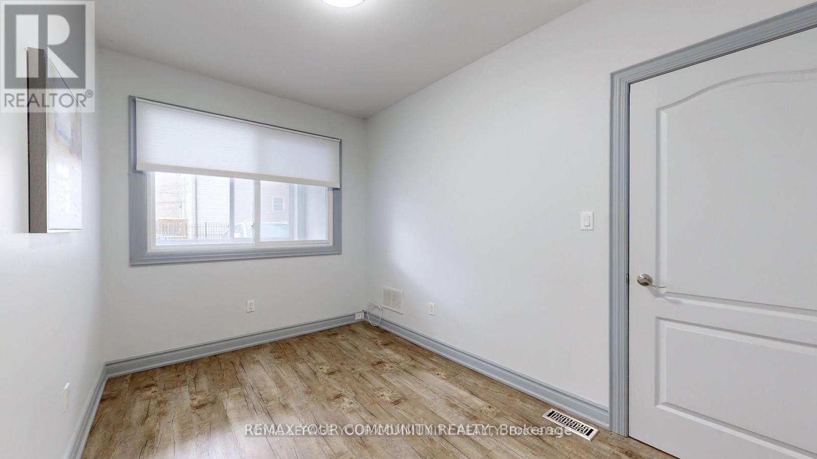 C - 586 Parliament Street, Toronto, Ontario  M4X 1P8 - Photo 17 - C13080606