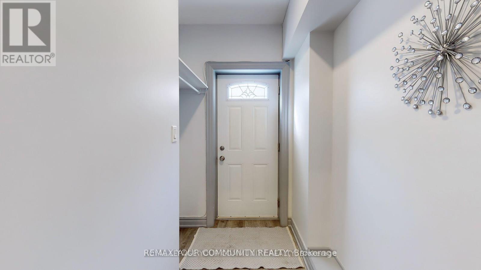 C - 586 Parliament Street, Toronto, Ontario  M4X 1P8 - Photo 3 - C13080606